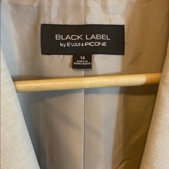 Black Label by Evan-Picone Jacket - Picture 4 of 8